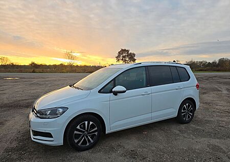 VW Touran Volkswagen 1.5 TSI OPF UNITED UNITED