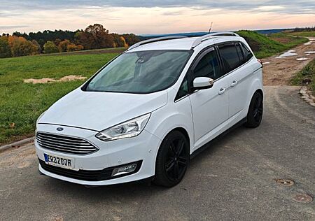 Ford Grand C-Max 2,0TDCi 110kW Titanium Titanium