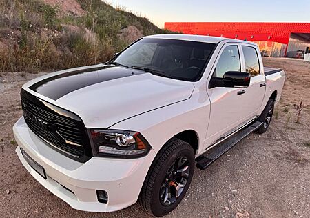Dodge RAM RAM1500 Limited 4X4 LPG Vollauslastung