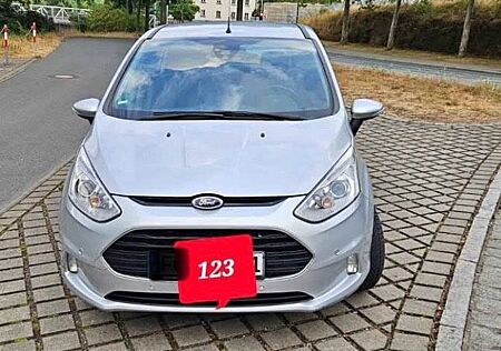 Ford B-Max 1,0 EcoBoost 74kW S/S Titanium Titanium