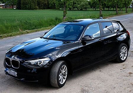 BMW 114i -TÜV, Bremsen, Kette NEU, 103.000 km