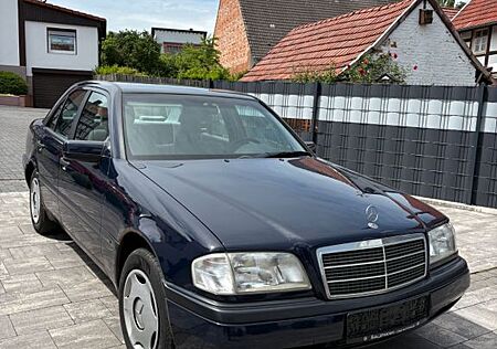 Mercedes-Benz C 180 * Schiebedach *Originaler Zustand*