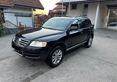 VW Touareg Volkswagen 5.0 V10 TDI Tiptronic Standard