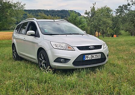 Ford Focus 1,6 Ambiente Turnier Ambiente