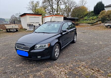 Volvo V50 D5