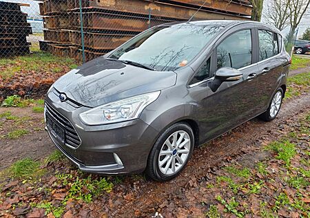 Ford B-Max Titanium