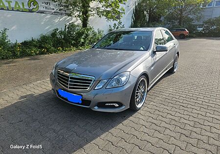 Mercedes-Benz E 350 E350 AMG VOLLAUSSTATTUNG NEU TUV NEU WARTUNG