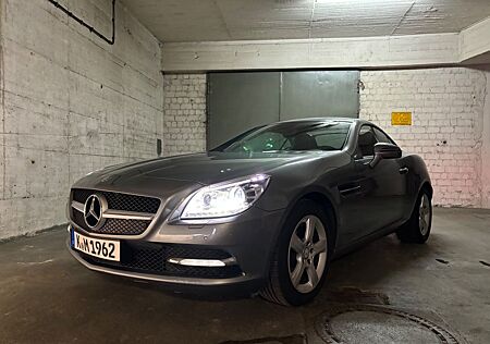 Mercedes-Benz SLK 200 BlueEFFICIENCY