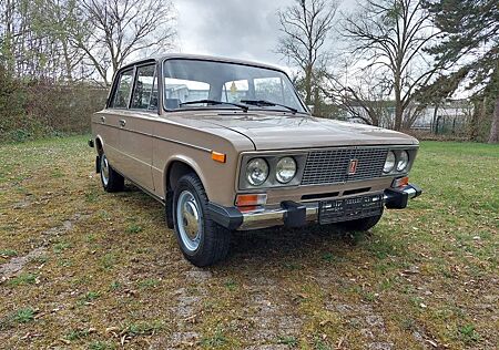 Lada 2106 mit deutschen Papieren und H-Zulassung