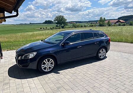 Volvo V60 D4 Geartronic Kinetic Kinetic