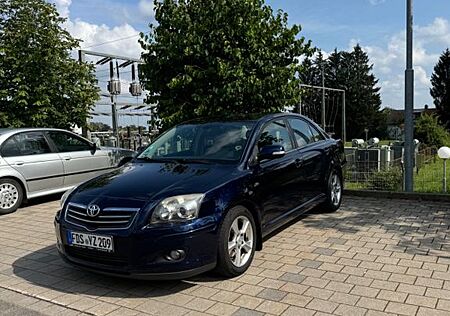 Toyota Avensis Executive 2,2-l-D-CAT Executive