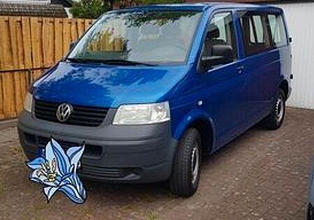VW T5 Caravelle Volkswagen 2.5 TDI