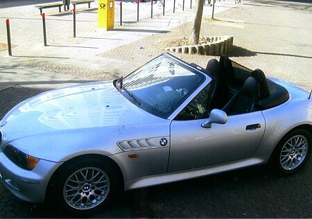 BMW Z3 Roadster 1.9i -neuwt,uffrei, org 18 T km !!!!