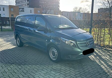 Mercedes-Benz Vito 119 CDI Bluetec Kurz 7G Navi AHK