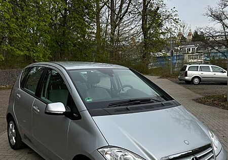 Mercedes-Benz A 160 ELEGANCE. Special Edition Automatic