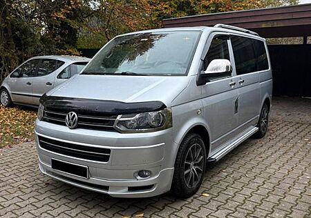 VW T5 Multivan Volkswagen 2.0 | Highline | 140PS