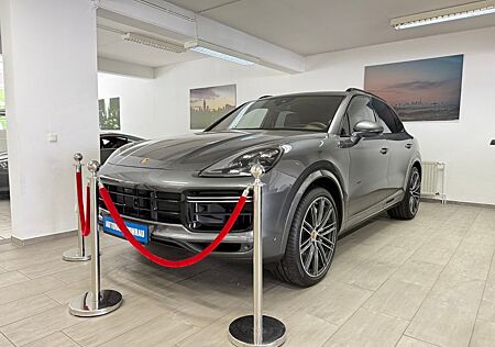 Porsche Cayenne Turbo Exklusiver SUV mit V8 Power