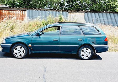 Toyota Avensis 2.0 Automatik