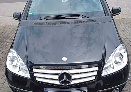 Mercedes-Benz A 180 BlueEFFICIENCY -