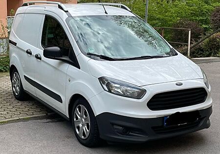 Ford Courier