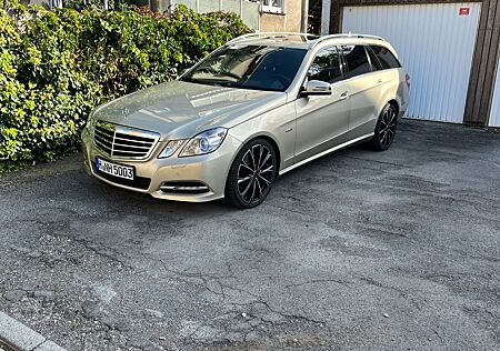 Mercedes-Benz E 300 CDI T BlueEFFICIENCY AVANTGARDE AVANTGARDE