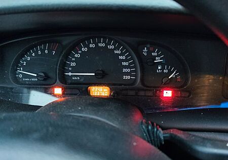 Opel Vectra 1.8 16V Elegance Elegance