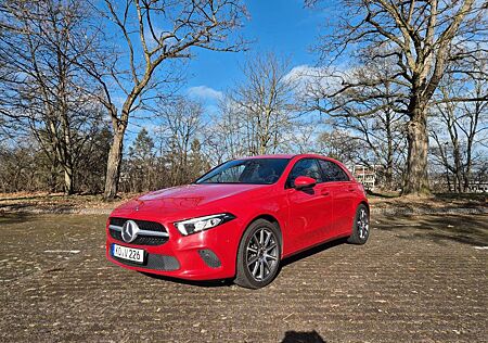 Mercedes-Benz A 220 A220 Automatik, Kamera, Sitzh., Navi, 8 fach