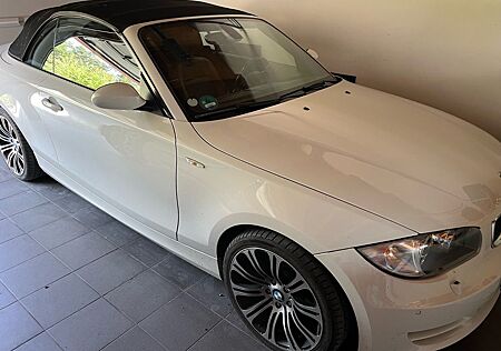 BMW 120i Cabrio inkl. abnehmbare AHK