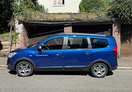 Dacia Lodgy Stepway Selection Blue dCi 115 7-Sitze...