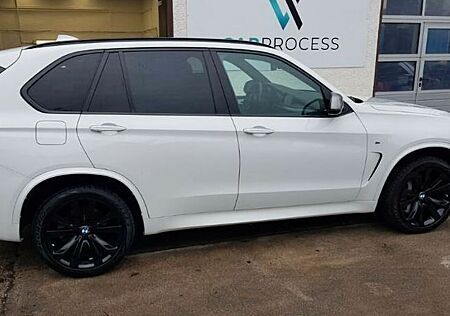 BMW X5 M50 M50d -
