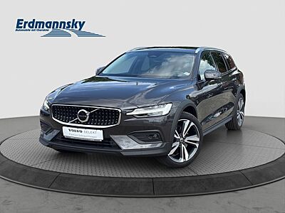Volvo V60 B4 CC Ultimate AWD/Navi/AHK/Pano/StHz/19Zoll