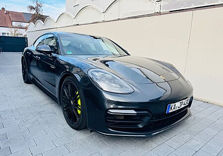 Porsche Panamera 4 E-Hybrid - Sport Chrono, Klappe etc.