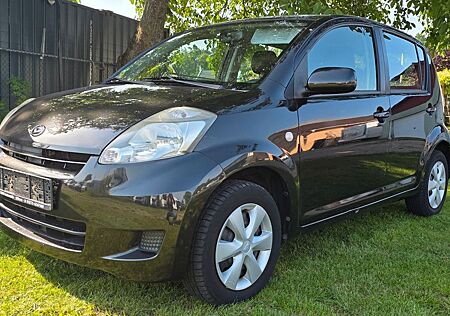 Daihatsu Sirion 1.0 Klima, Tüv 08.2027
