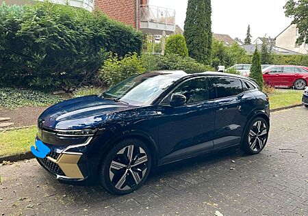 Renault Megane E-Tech Iconic 220 Comfort Range Iconic