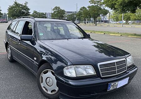 Mercedes-Benz C 200 T SPORT Automatik