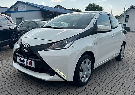 Toyota Aygo (X) Aygo 1.0 69PS X-Play 4-türig