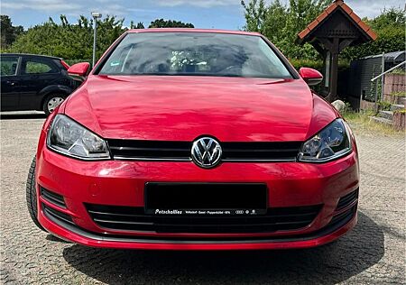 VW Golf Volkswagen 1.2 TSI BMT Trendline Trendline