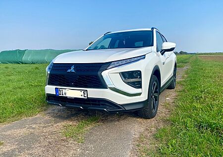 Mitsubishi Eclipse Cross 2.4 PLUG-IN HYBRID 4WD Basis Basis