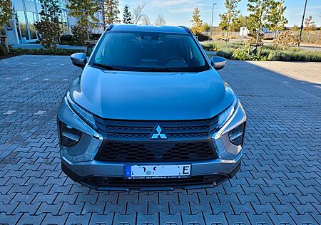 Mitsubishi Eclipse Cross 2.4 PLUG-IN HYBRID 4WD Basis Basis