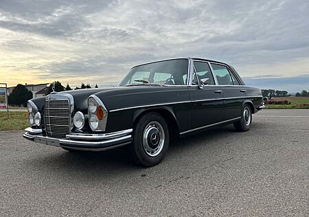 Mercedes-Benz 300 SEL 3,5