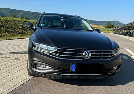 VW Passat Variant Volkswagen 1.5 TSI OPF DSG Business Vari...