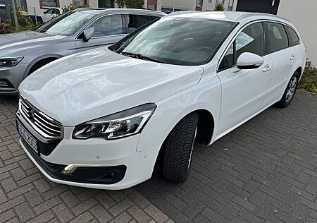 Peugeot 508 SW 1,6 BHDI 120 REIFEN/HU/INSP NEU