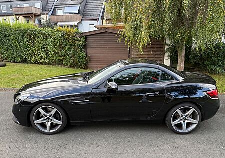 Mercedes-Benz SLC 200 -
