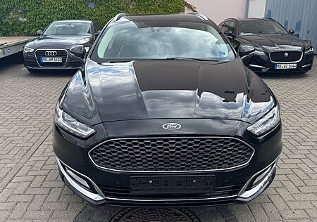 Ford Mondeo 2.0 *Vignale/211PS/Automatik/Scheckheft*