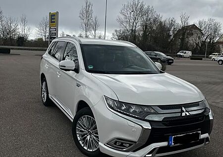 Mitsubishi Outlander PHEV 2.4 4WD