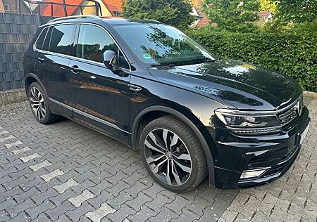 VW Tiguan Volkswagen 2.0 BiTDI VOLL 4MOT. ACC DCC AHK StHzg
