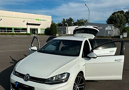 VW Golf Volkswagen 2.0 TDI DSG BMT GTD DYNAUDIO ORYX