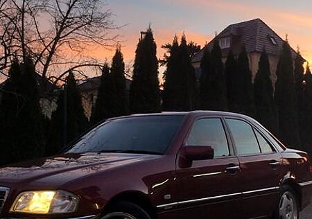 Mercedes-Benz C 180 ELEGANCE Elegance