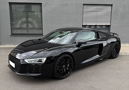 Audi R8 V10 PLUS CARBON LASER KAMERA B&O SHZ MAGNETIC