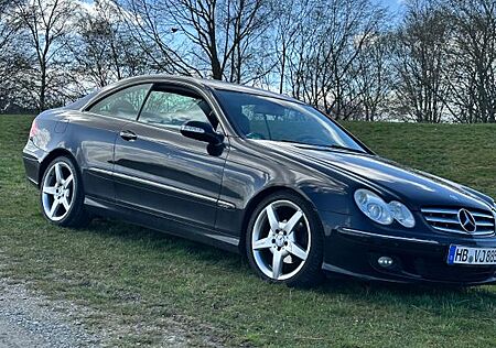 Mercedes-Benz CLK 220 CDI Leder PDC Abnehmbare AHK
